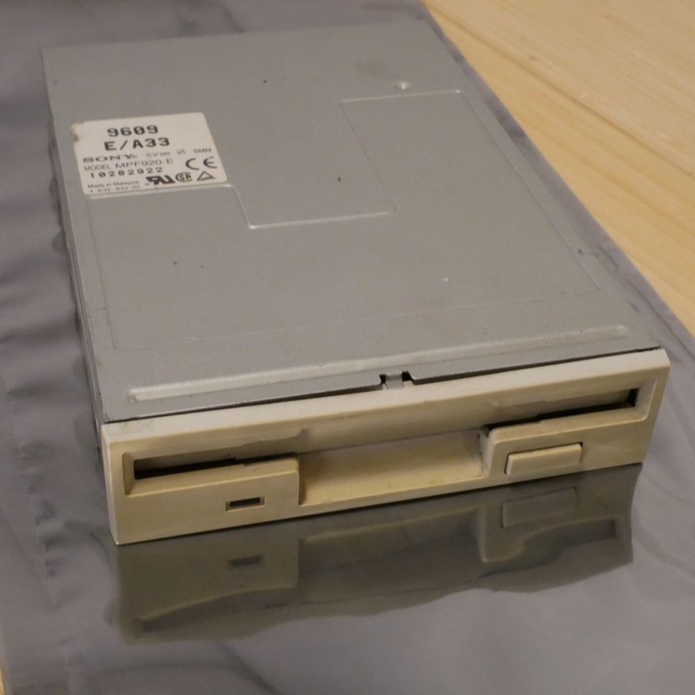 Sony MPF920-F Internal Desktop 3.5 inch Floppy Disk Drive 1.44MB -‎ Tested 24